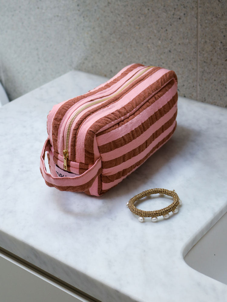 Sundae Seersucker Dopp Kit